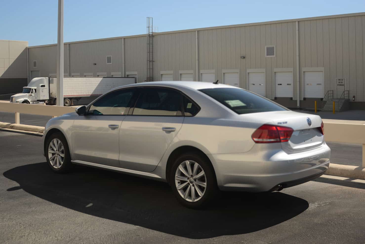 Volkswagen Passat Luxury Sedans | BBB Rent a Car