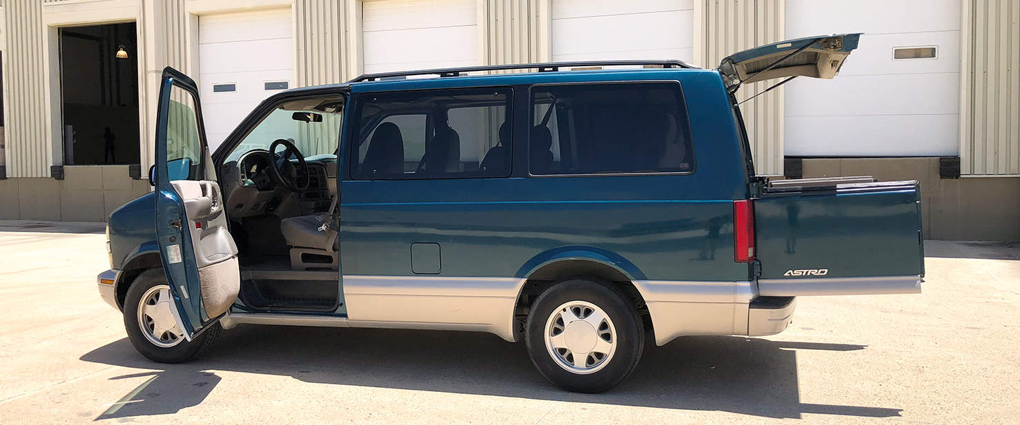 Chevrolet Astro Activity Van (AWD 